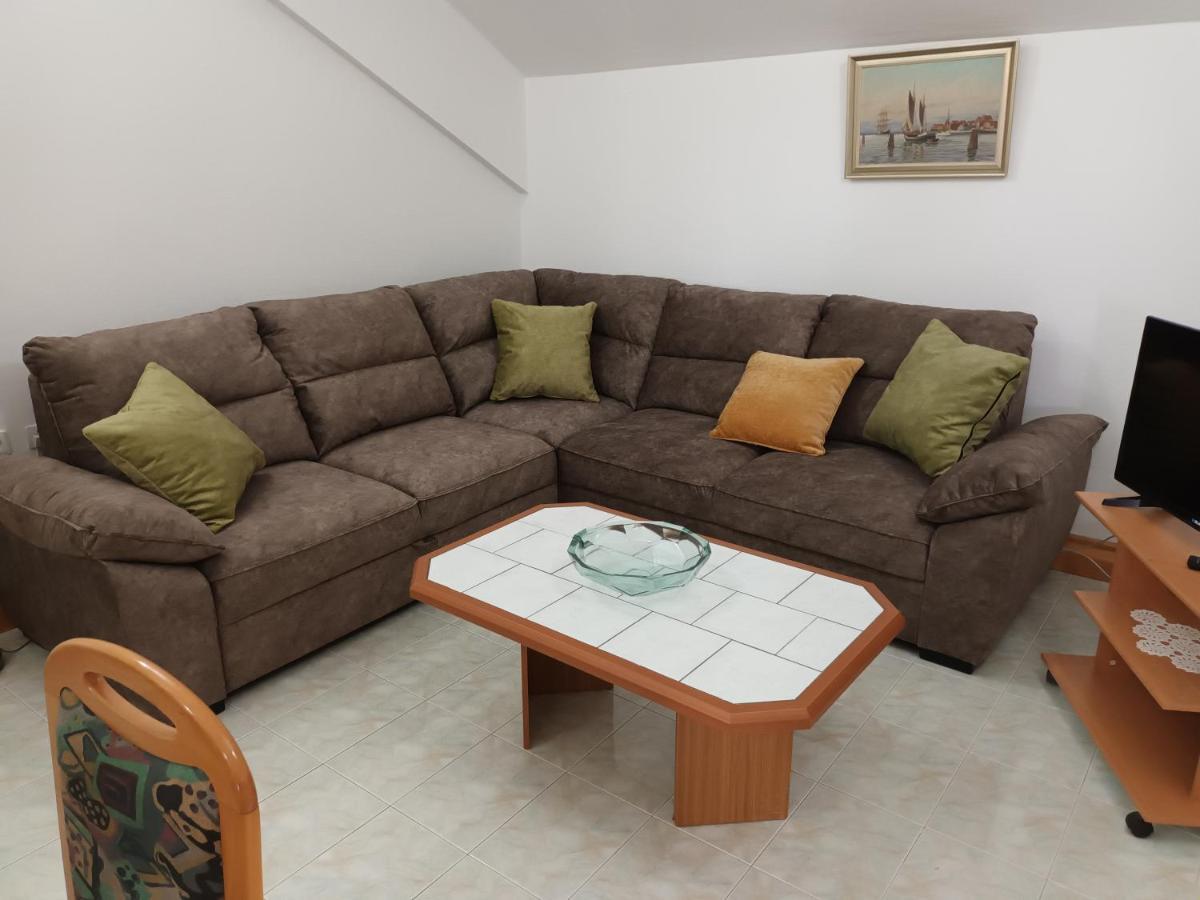 Apartmani Zokic Kastela Exterior photo
